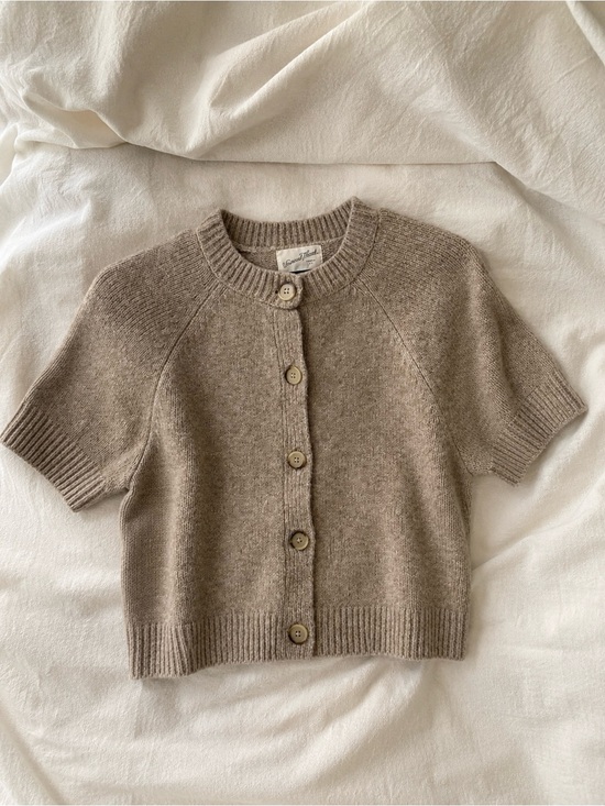 Universal Thread Sweaters - Universal Thread Short-Sleeve Crewneck Button Cardigan - Taupe